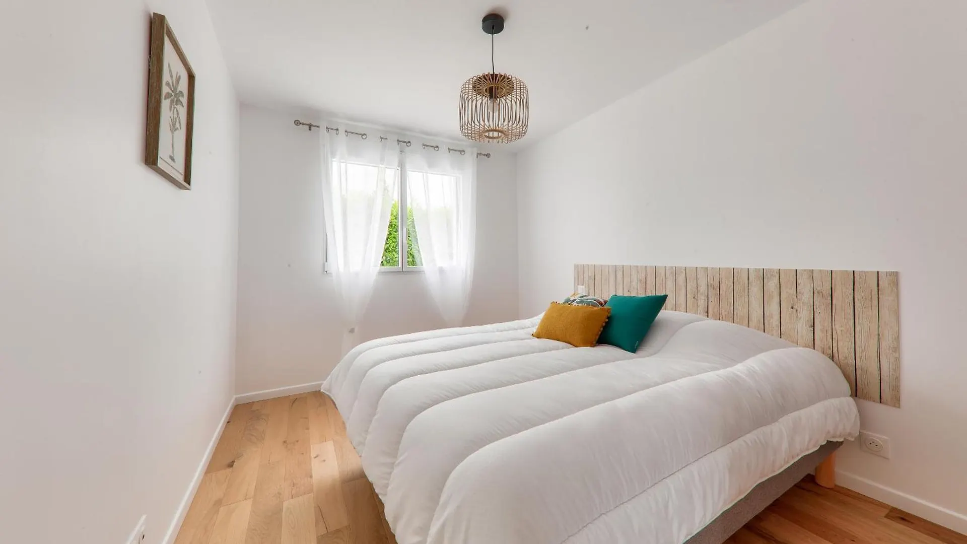 Holiday home Maison Neuve Pour 8, 800M Des Plages Le Tour-du-Parc