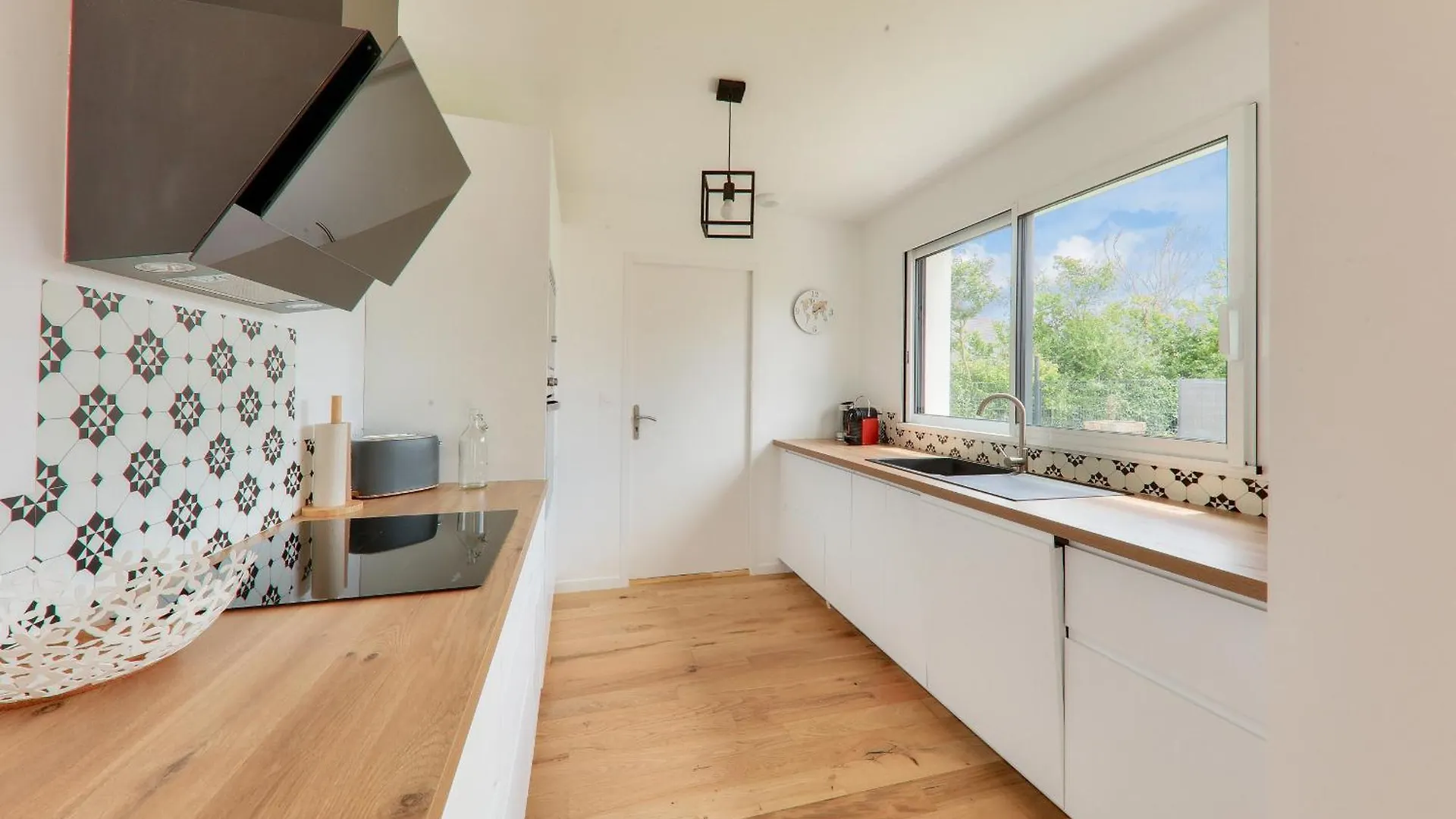 Maison Neuve Pour 8, 800M Des Plages Le Tour-du-Parc Holiday home